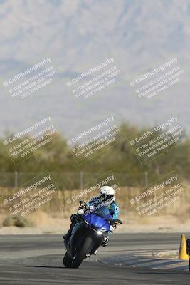 media/Oct-30-2025-Racers Edge (Thu) [[dabbdaf680]]/3-B Group/Session 2 Turn 2/